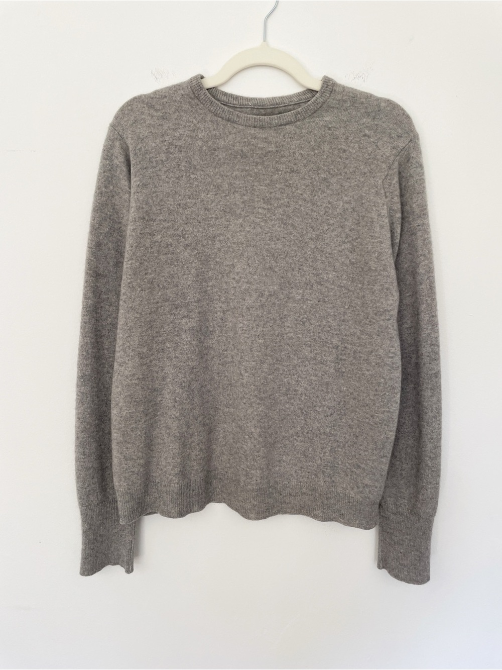 New Cashmere Crew Neck Sweater Grey Knit Soft Layering Quiet Luxury Indie Sz M
